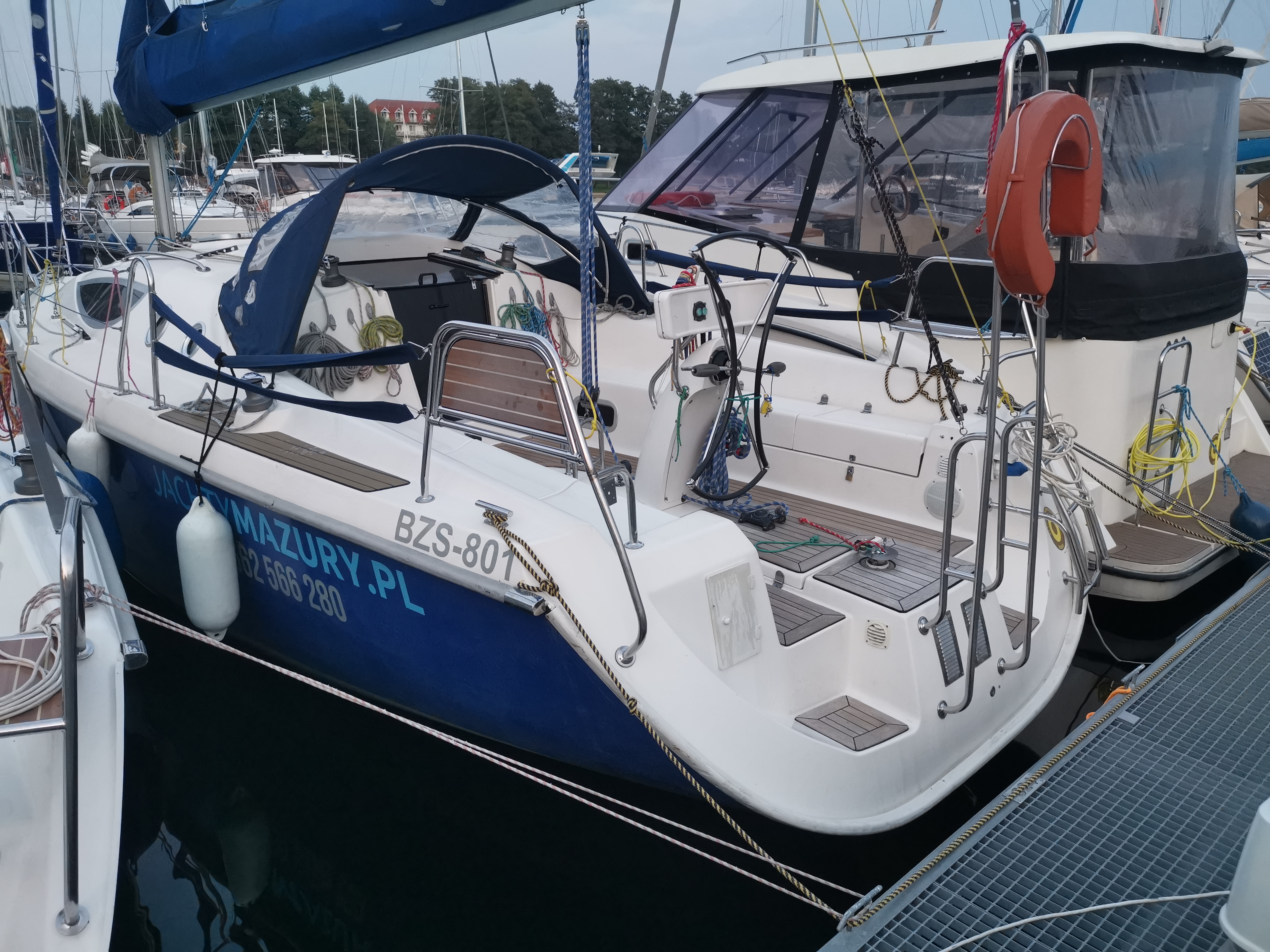 Maxus-33-Ola-2-1 Maxus-33-Ola-2-1